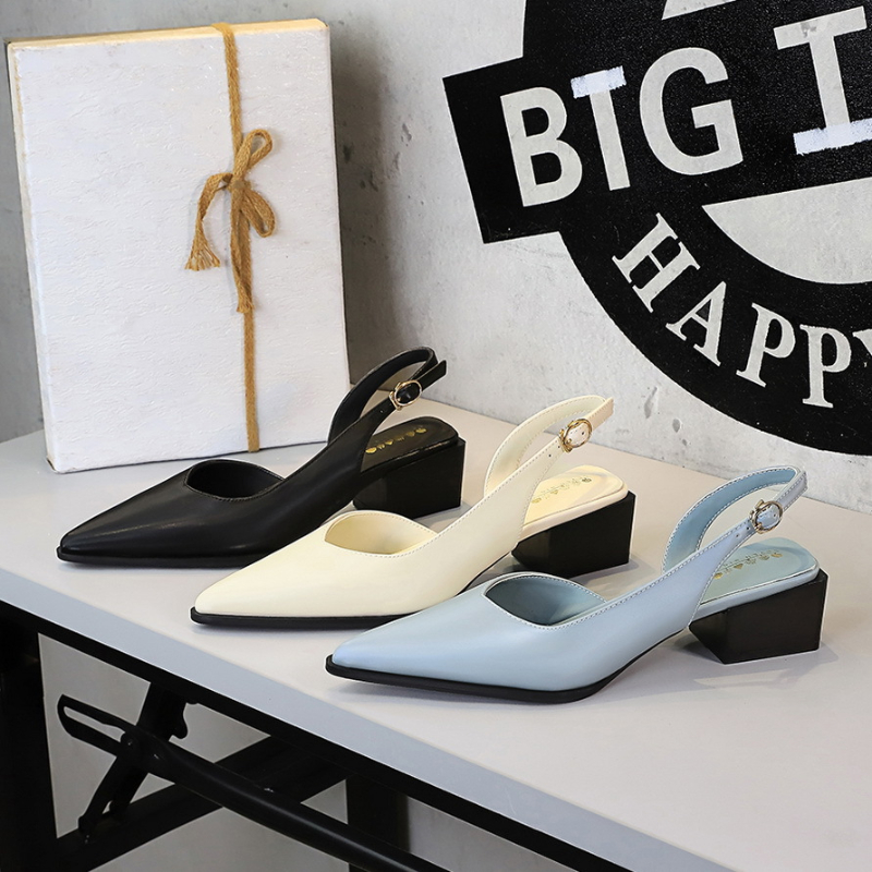 Women Fashion Simple - Pointed Toe Back Tripod Strap With