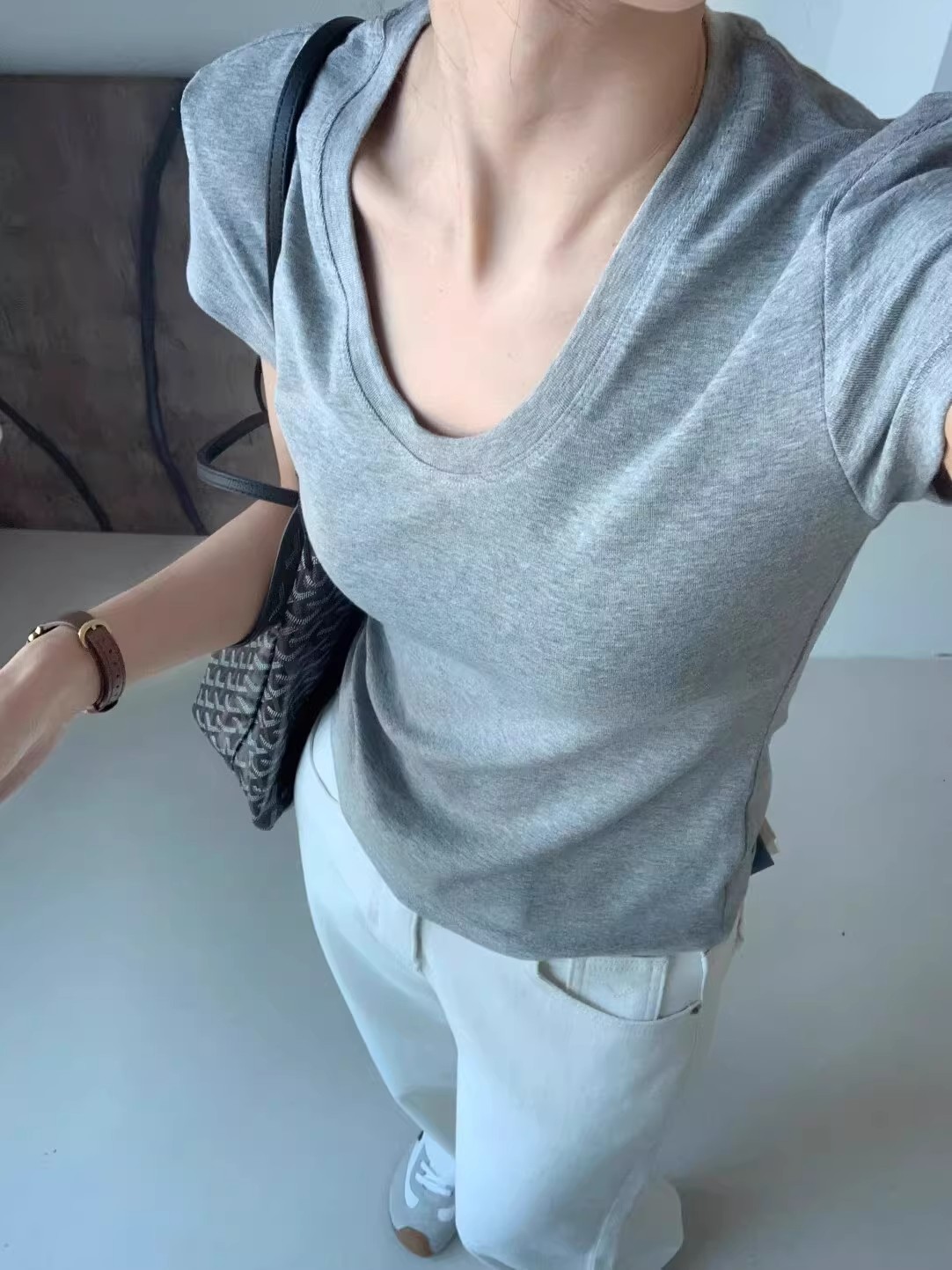 U-Neck Shoulder Short Sleeve T - Women Fashion Blouse recension och pris